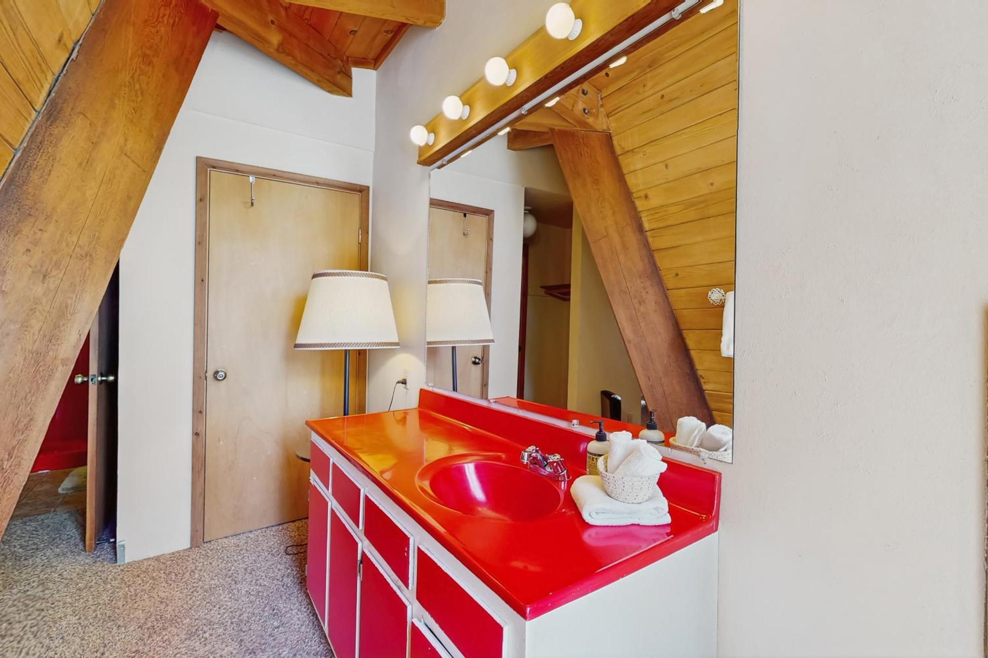 Retro Family Gathering Home In Tahoe Donner トラッキー エクステリア 写真