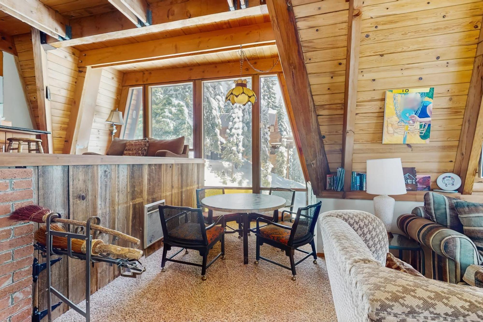 Retro Family Gathering Home In Tahoe Donner トラッキー エクステリア 写真